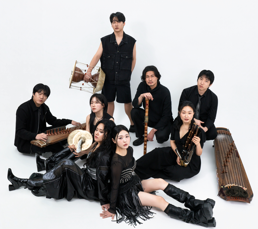 ADG7 (Ak Dan Gwang Chil) 