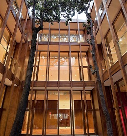 Visita guiada Biblioteca Iván de Vargas y Basílica de San Miguel ...